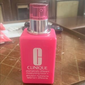 Clinique Vibrant  Moisturizing Lotion